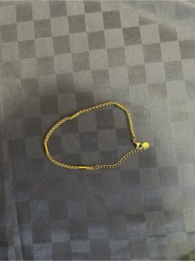 Gold bracelet